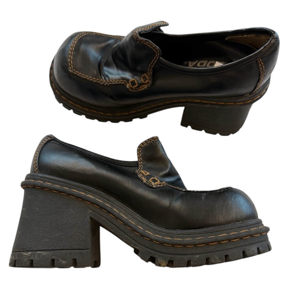 Vintage 90s Soda Black Platform Loafers with Brown Stitching